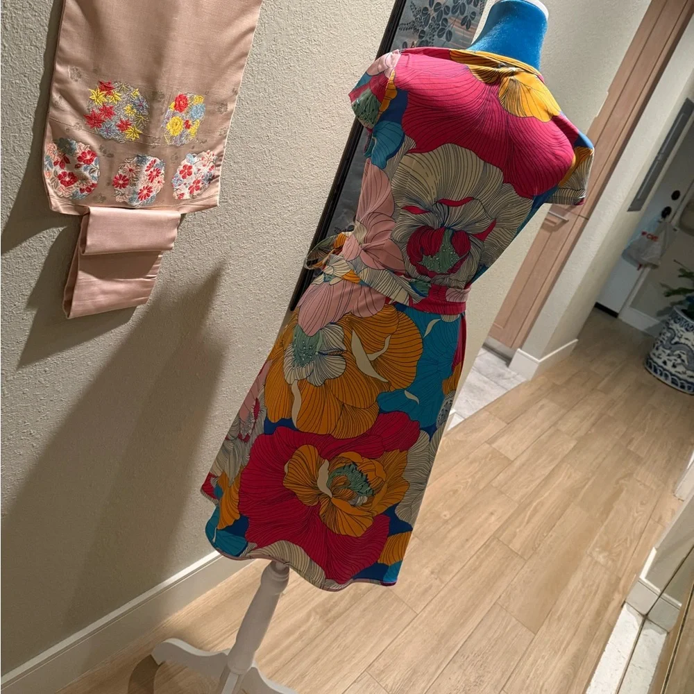 JB by Julie Brown Pink and Yellow Floral Wrap Dress - Dry Cleaned - Picture 2 of 5
